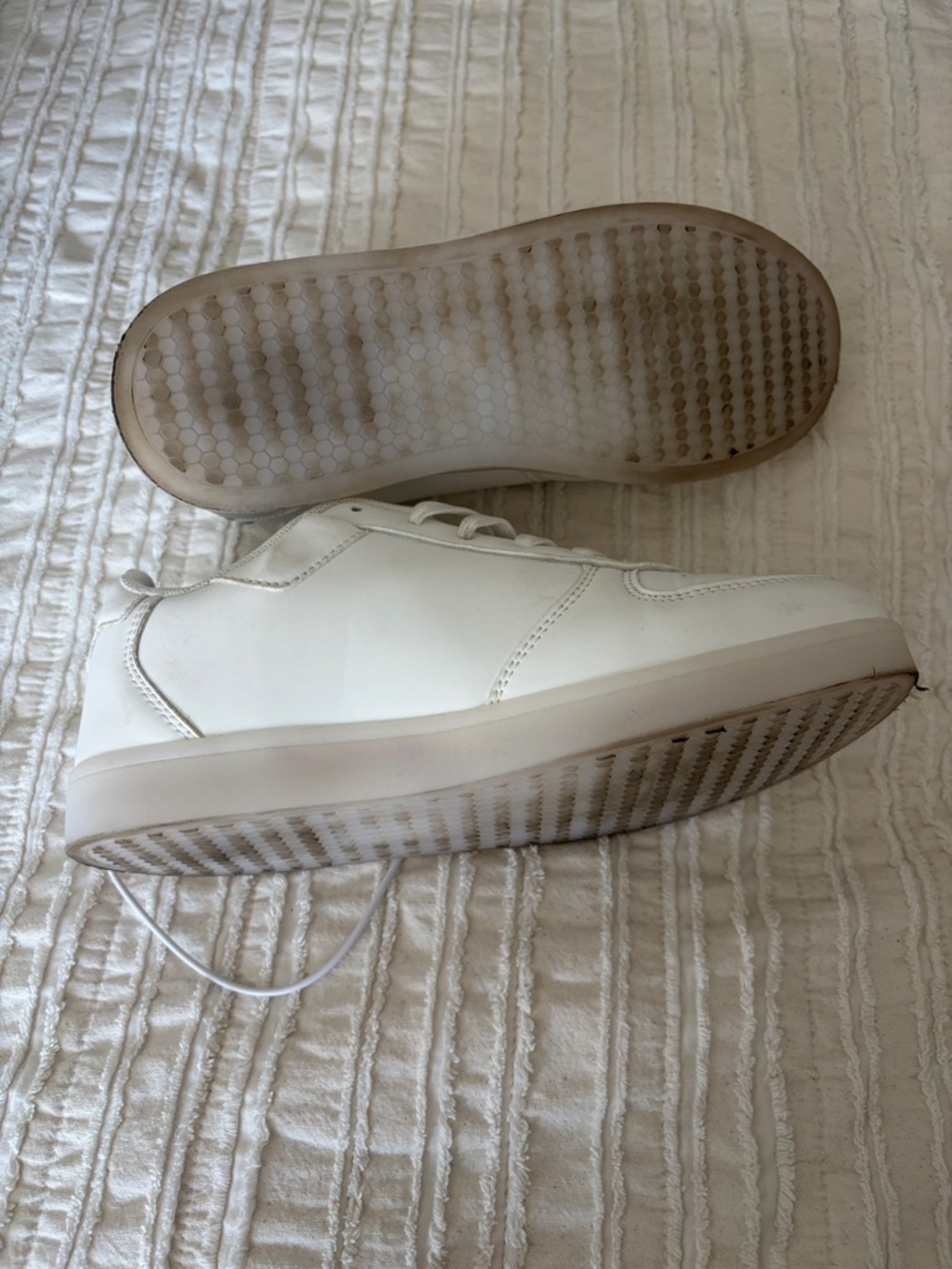 Light up White Women's Sneakers - Picture 5 of 5